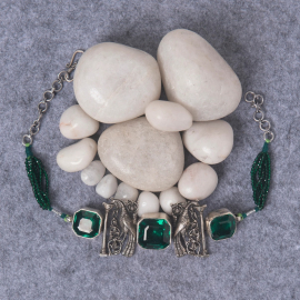 Green emerald Chocker