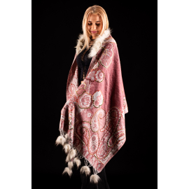 PINK-BEIGE SHAWL WITH HAND MADE EMBROIDERY AND WHITE INDIAN FUR