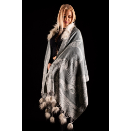 LIGHT GRAY SHAWL WITH HAND MADE EMBROIDERY AND WHITE INDIAN FUR